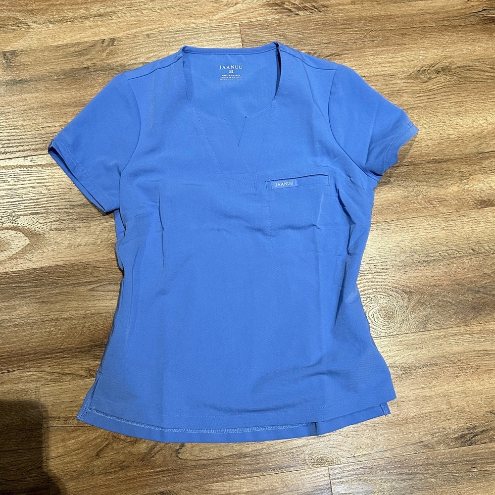 Jaanuu Women's 1-Pocket Scrub Top